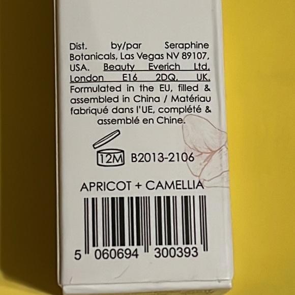 Seraphine botanicals Apricot + Camellia lip serum - Picture 5 of 10